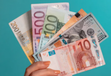 入职5年的优化师年薪人均25万+,他们是如何实现野蛮增长的?-信息流广告学习博客